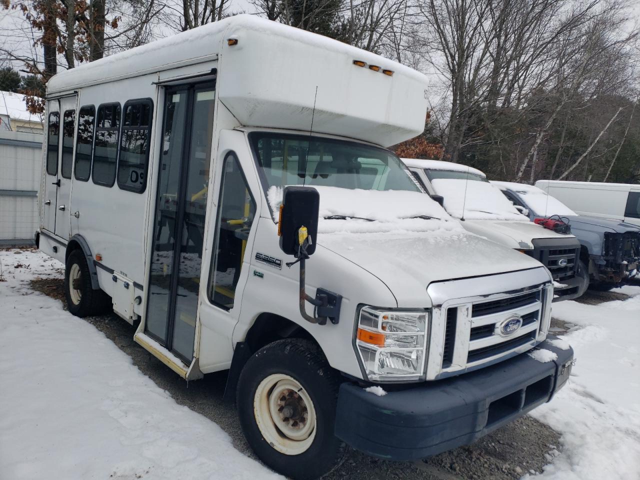 1FDEE3FL5GDC10733 FORD ALL Models 2016