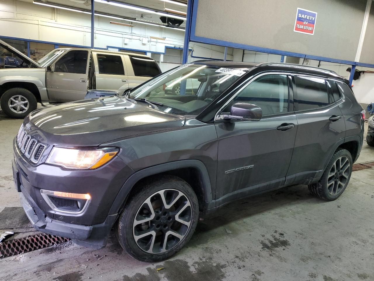 3C4NJDCB1JT206844 JEEP COMPASS 2018