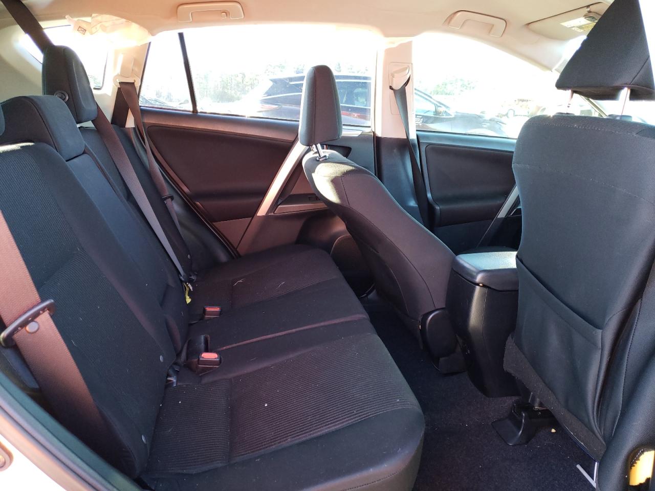 JTMBFREV4JJ249641 TOYOTA RAV4 2018