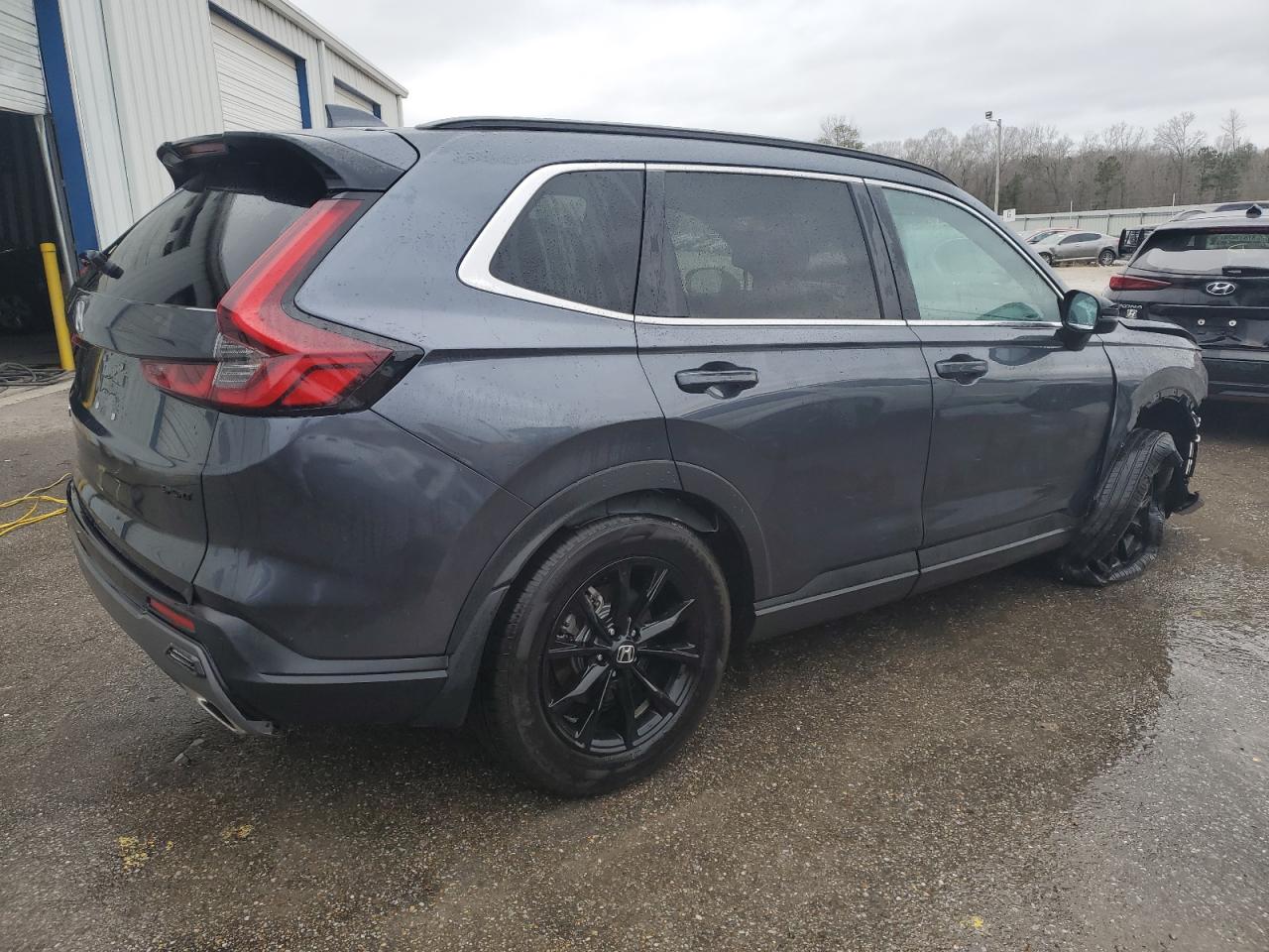 2HKRS5H57PH713070 HONDA CRV 2023