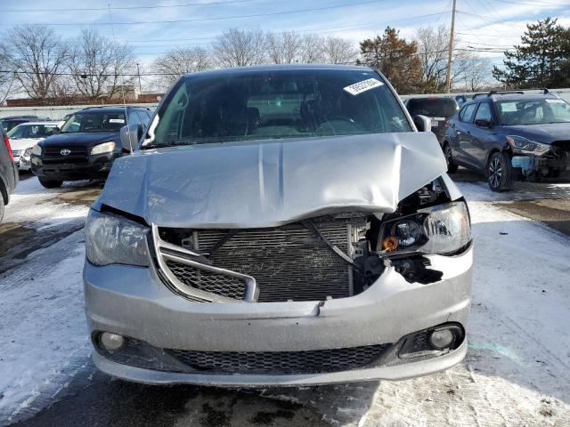 2019 Dodge Caravan - Image 5