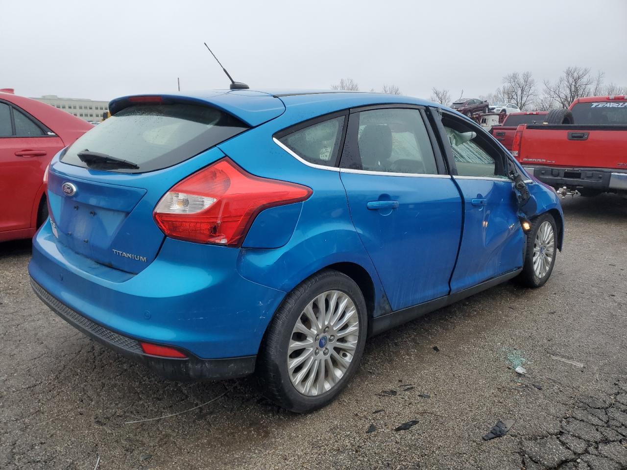 1FAHP3N28CL215466 2012 Ford Focus Titanium