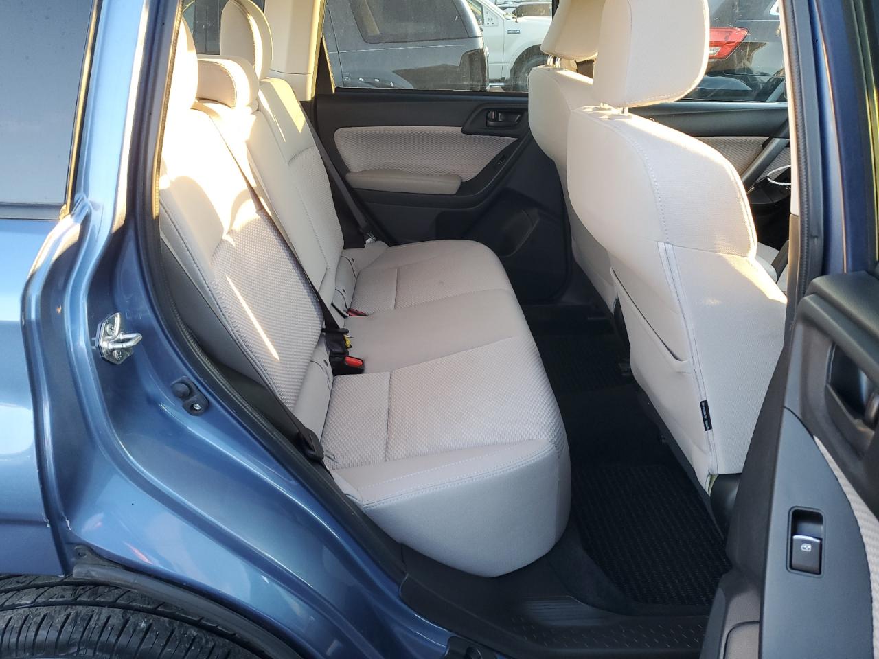 2018 Subaru Forester 2.5I Premium vin: JF2SJAECXJH528745