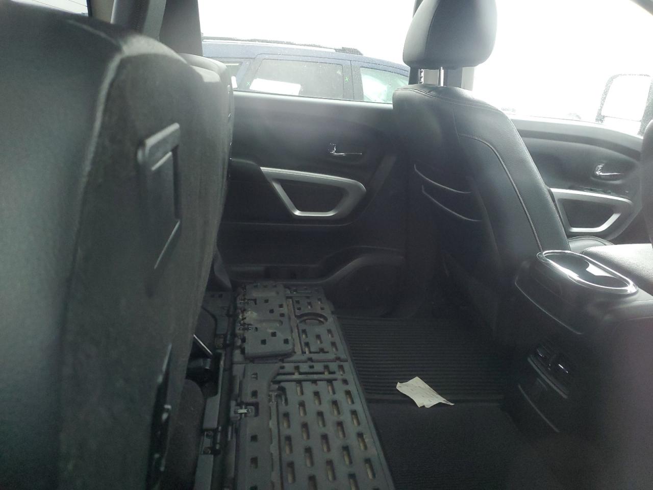 1N6BA1F42HN516460 NISSAN TITAN 2017
