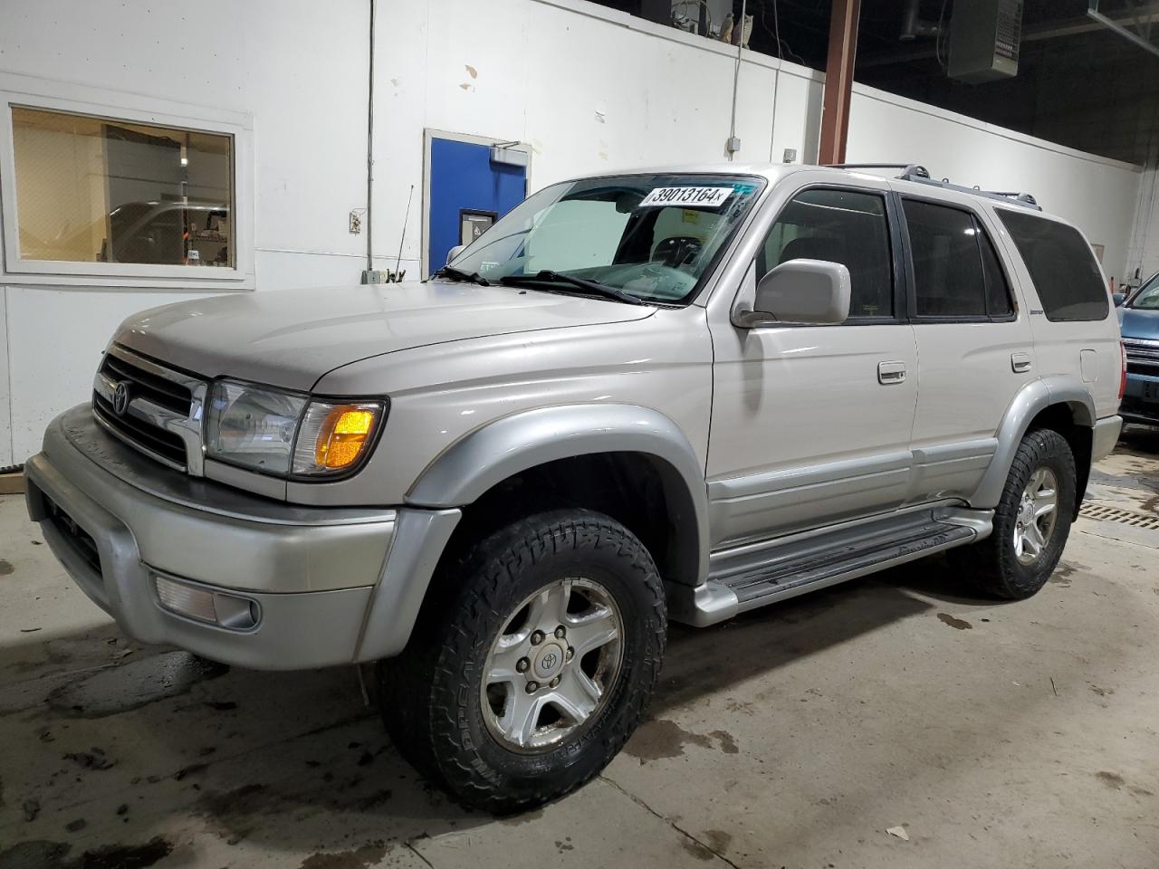 JT3HN87R1Y0303022 2000 Toyota 4Runner Limited