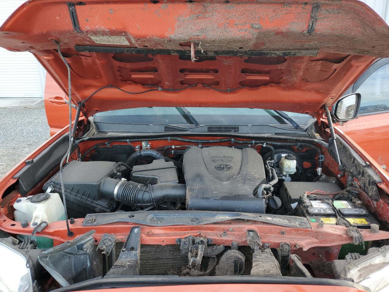 5TFCZ5AN8GX001098 TOYOTA TACOMA 2016