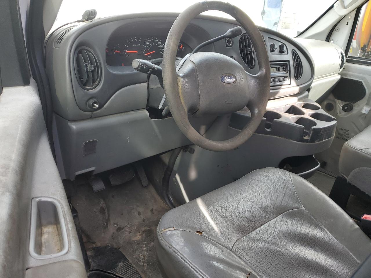 1FTNE24W18DA09800 2008 Ford Econoline E250 Van