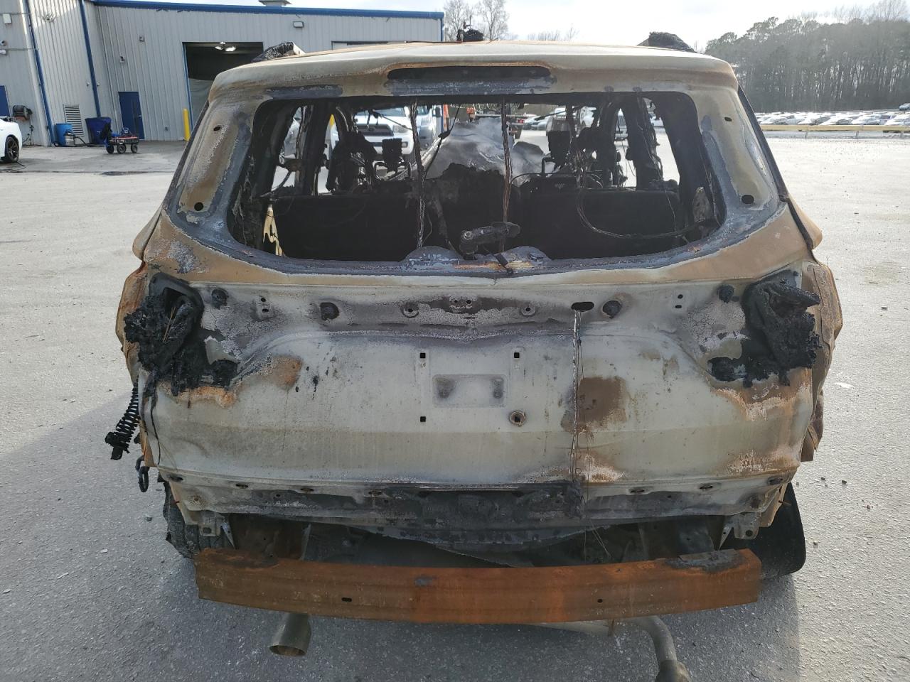 VIN: 1FMCU9HD1JUC86959 2018 FORD ESCAPE