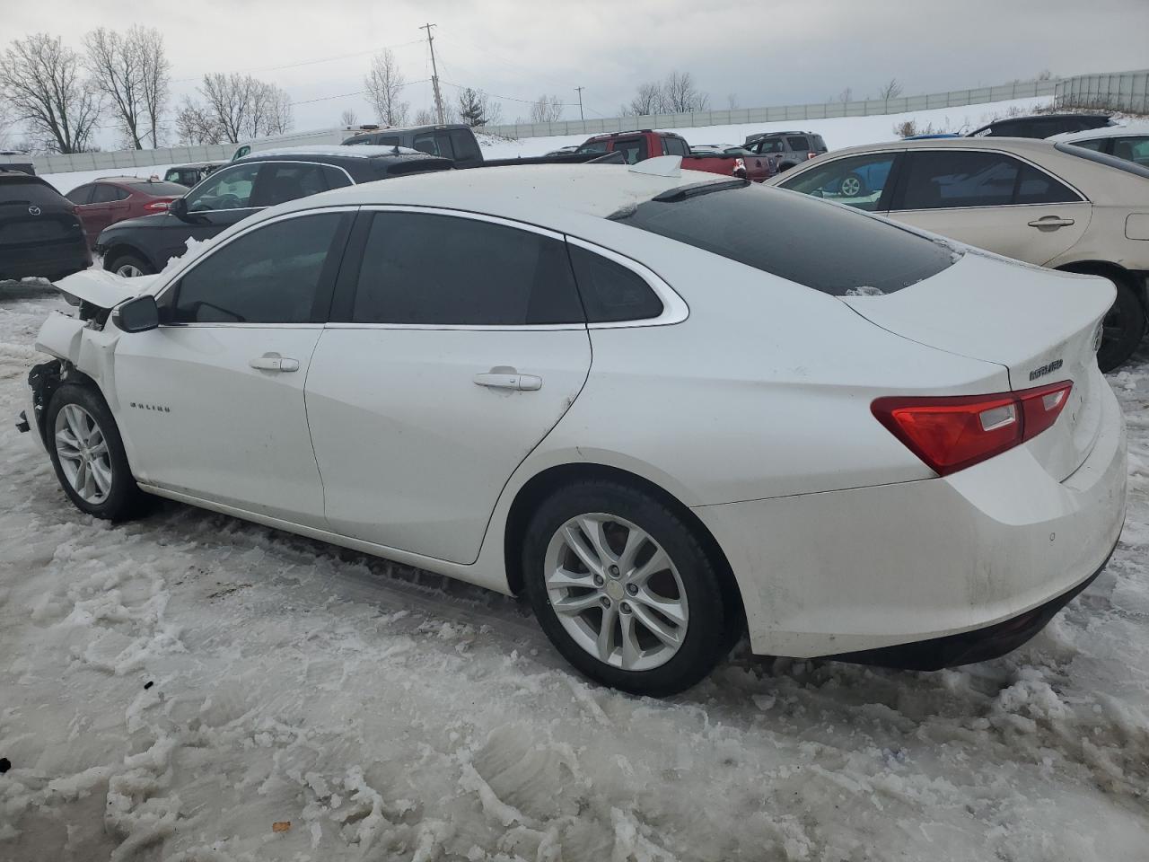 1G1ZE5ST7GF214805 CHEVROLET MALIBU 2016