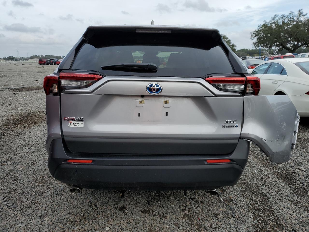 JTMB6RFV1PD085173 TOYOTA RAV4 2023