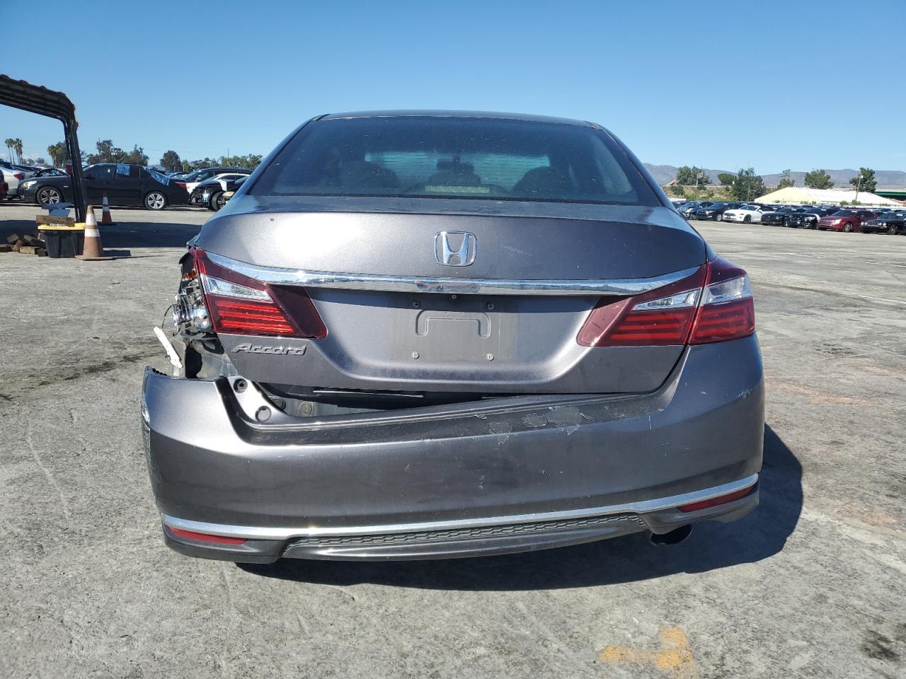 1HGCR2F37HA264839 HONDA ACCORD 2017