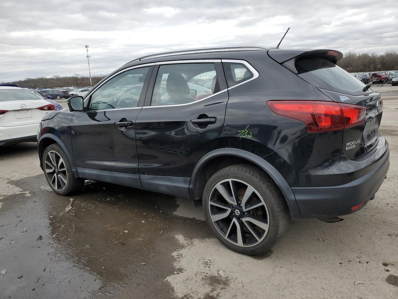 JN1BJ1CR9HW125046 NISSAN ROGUE 2017