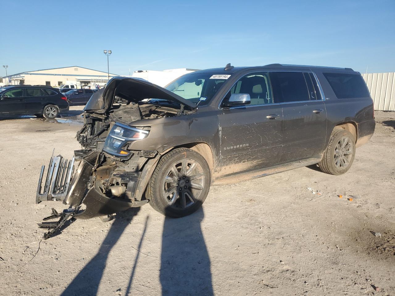 VIN: 1GNSKJKC0GR268415 2016 CHEVROLET SUBURBAN