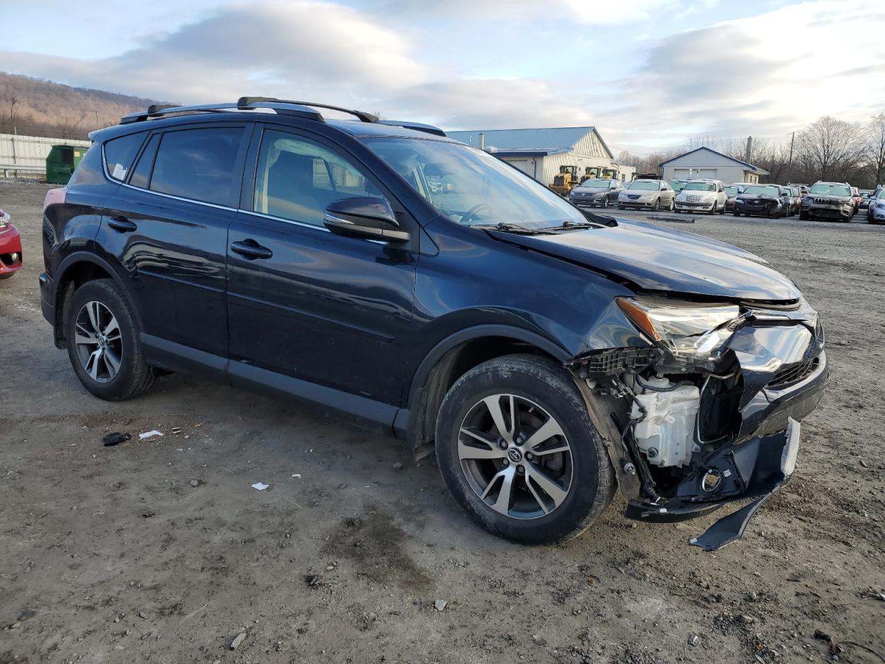 JTMRFREV8HJ706623 TOYOTA RAV4 2017