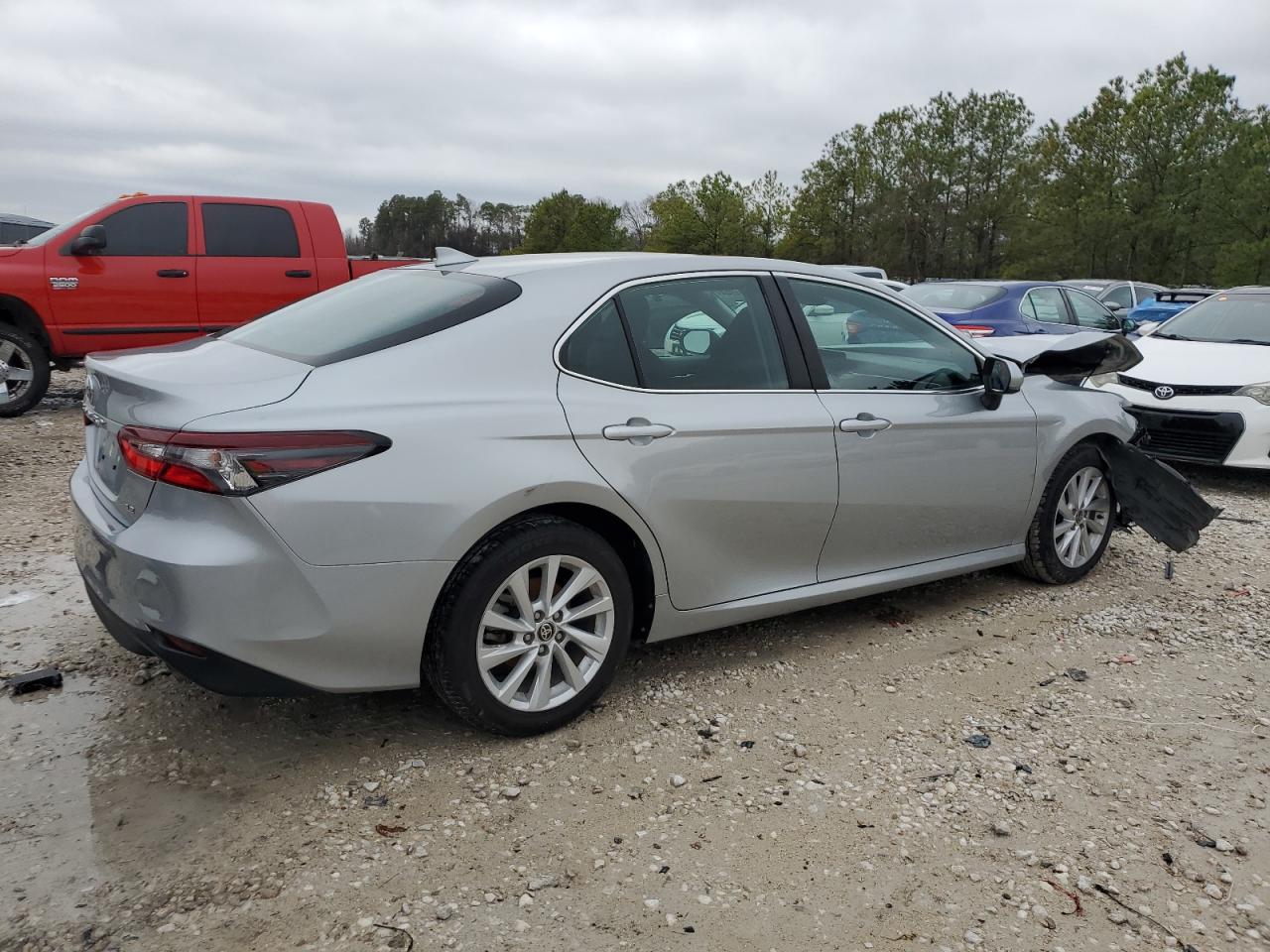 4T1C11AK3NU499260 TOYOTA CAMRY 2022