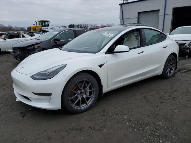  TESLA MODEL 3 2021 Белый