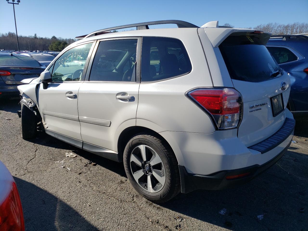 JF2SJAEC3JH485415 2018 Subaru Forester 2.5I Premium