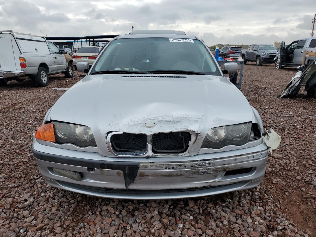 WBAAV33421FU86229 2001 BMW 325 I