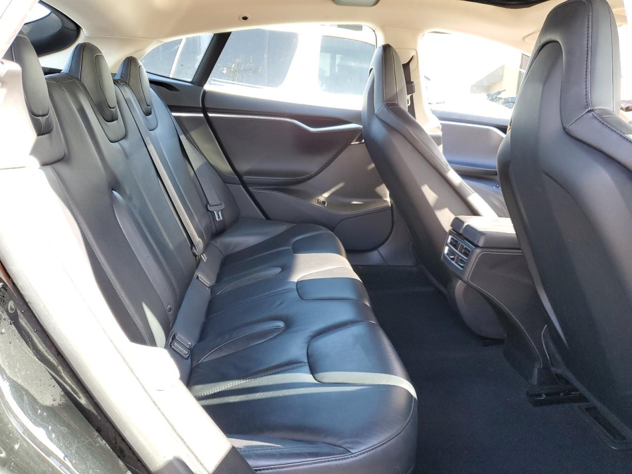 5yjsa1h16efp4489 5YJSA1H16EFP4489 2014 Tesla Model S