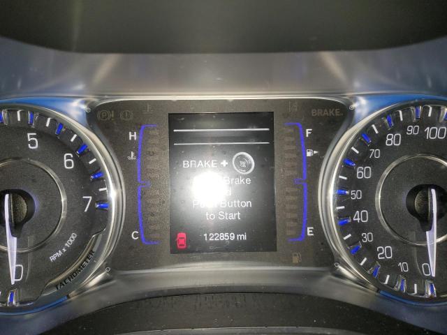 2015 Chrysler 200 - Image 9