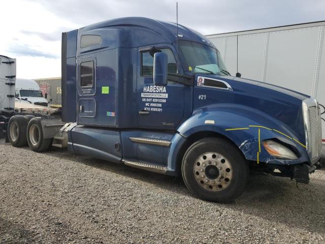 Lot #2395060819 2017 KENWORTH CONSTRUCTI salvage car