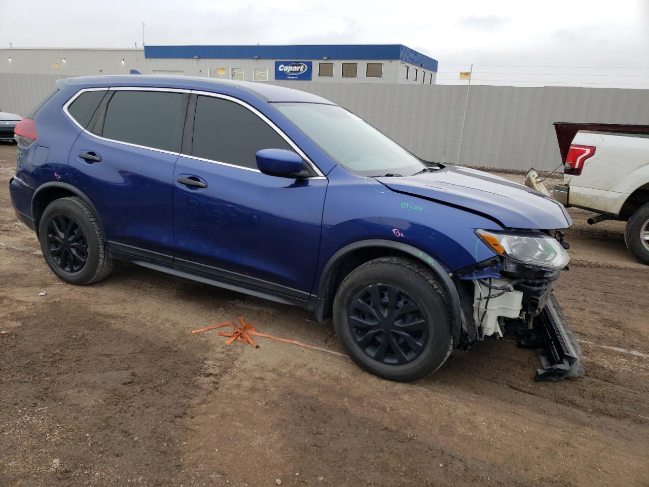 KNMAT2MV4JP552106 NISSAN ROGUE 2018