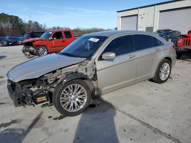 Chrysler 200