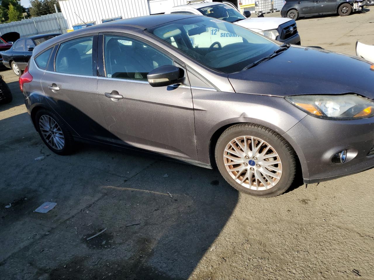 2014 Ford Focus Titanium vin: 1FADP3N25EL462039