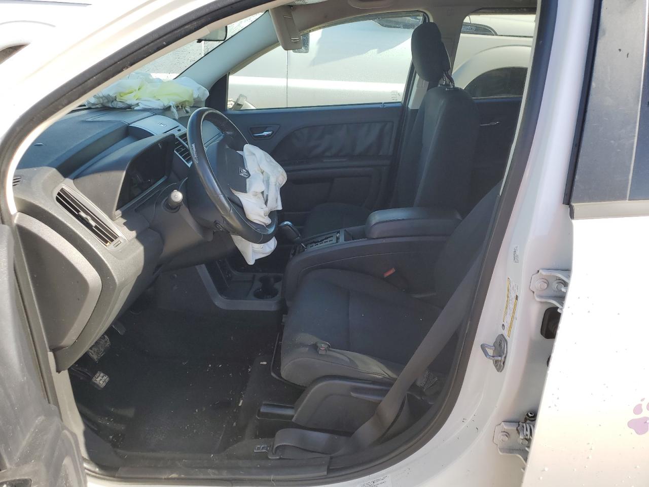 3D4PG4FBXAT183733 2010 Dodge Journey Se