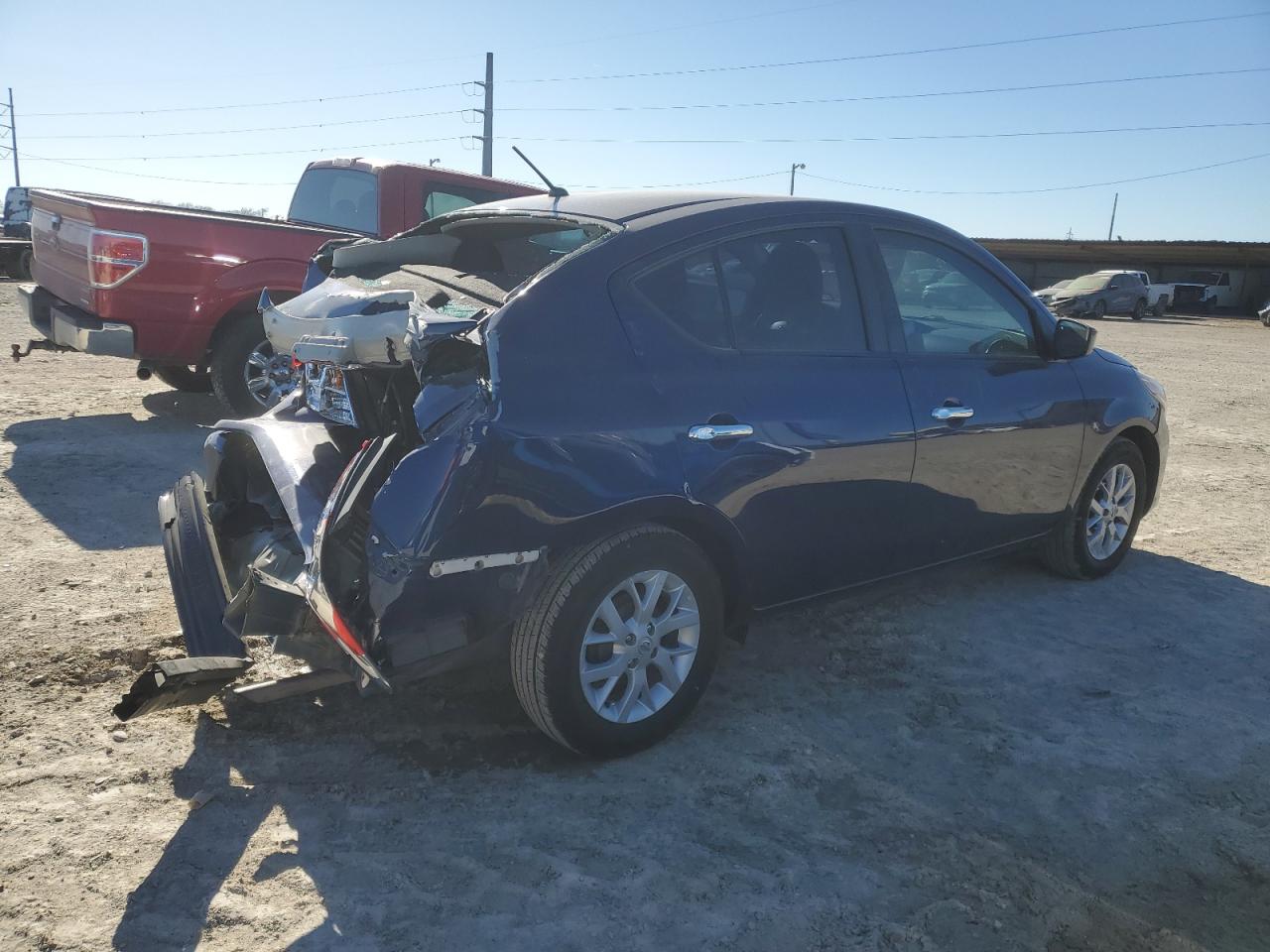 3N1CN7AP6JL886965 NISSAN VERSA 2018