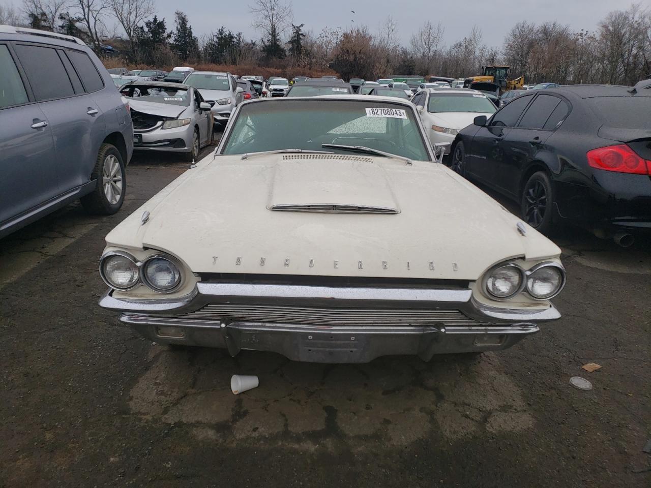 4Y832190956 1964 Ford Thunderbir