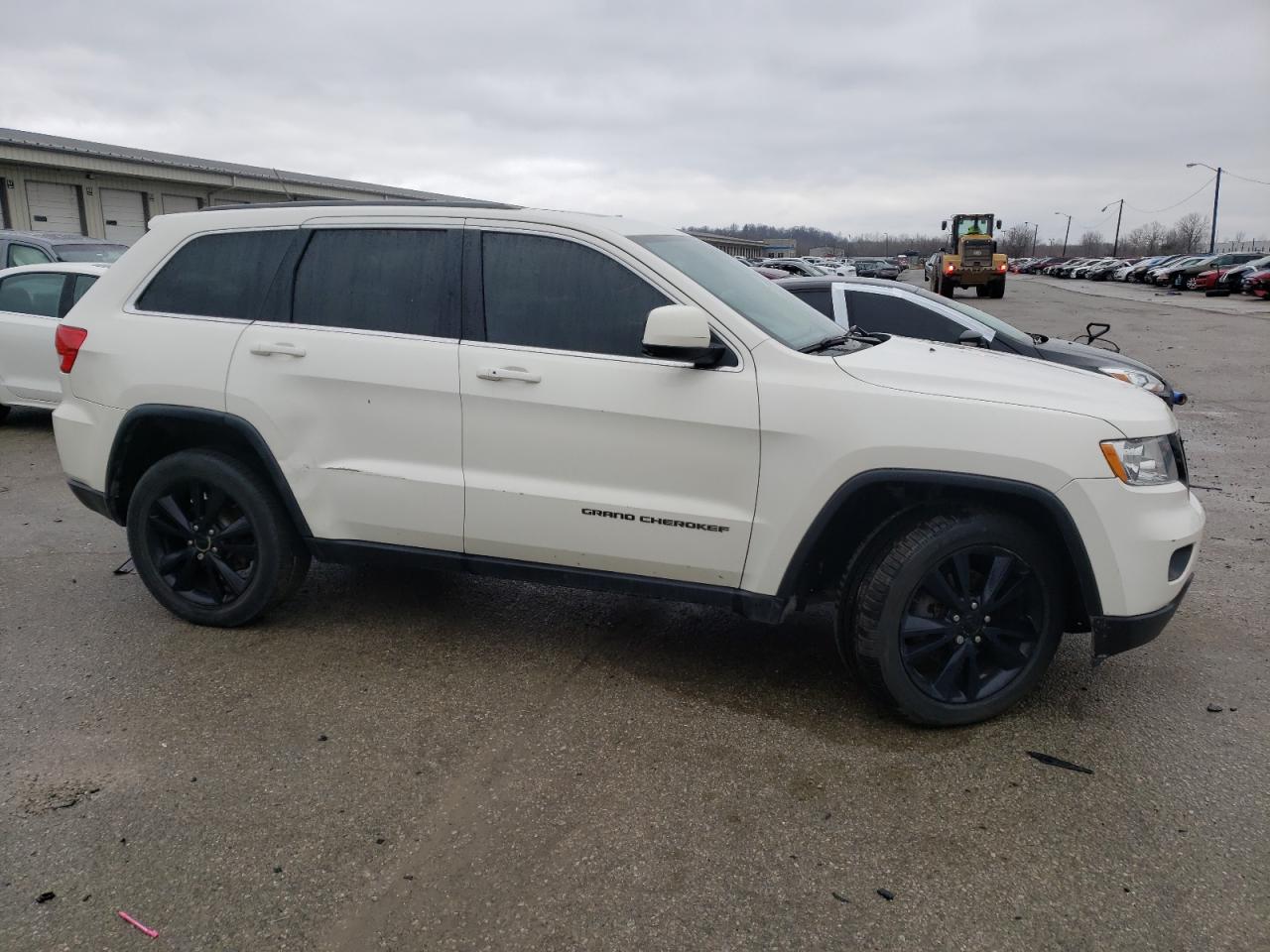 1C4RJFAT6CC353619 2012 Jeep Grand Cherokee Laredo