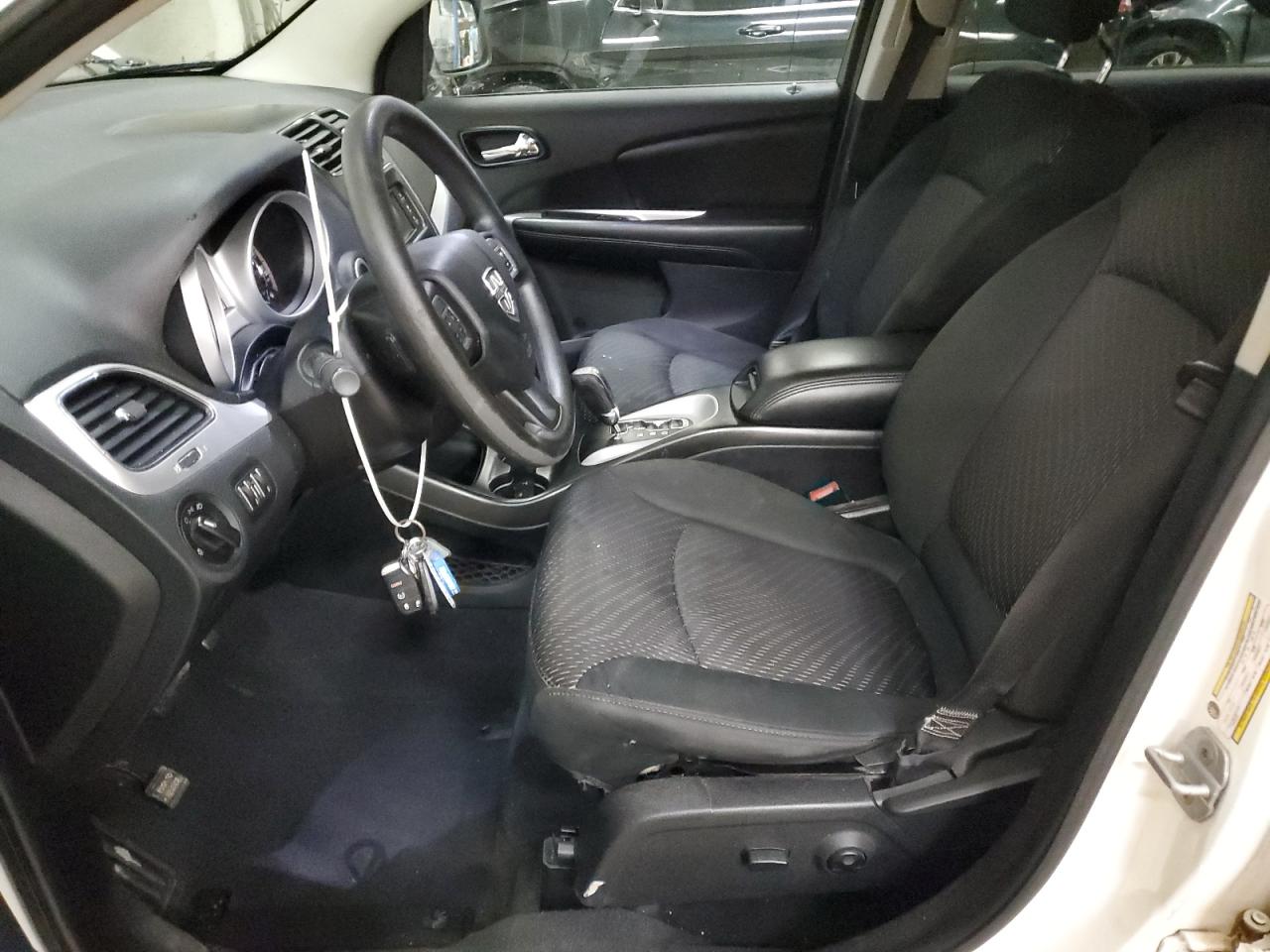 3D4PH1FG7BT522828 2011 Dodge Journey Mainstreet