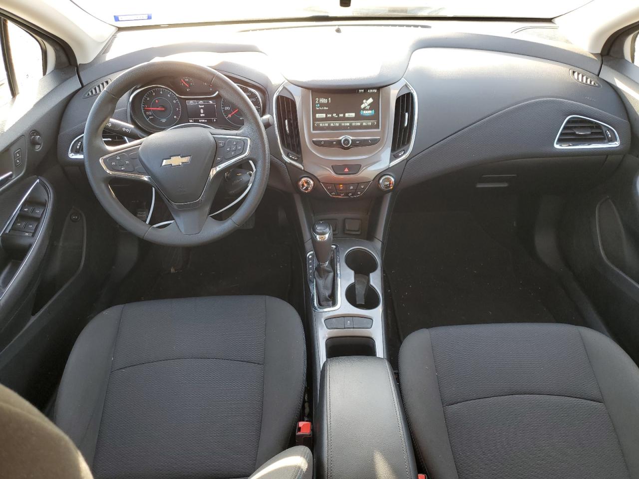 1G1BE5SM8J7127524 CHEVROLET CRUZE 2018