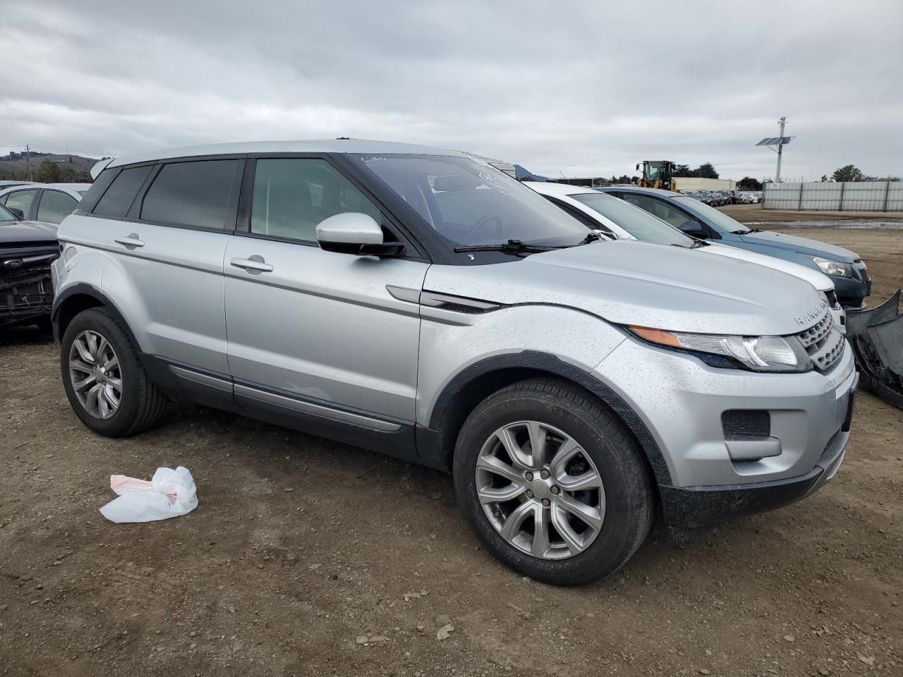 2015 Land Rover Range Rover Evoque Pure vin: SALVN2BG8FH074282