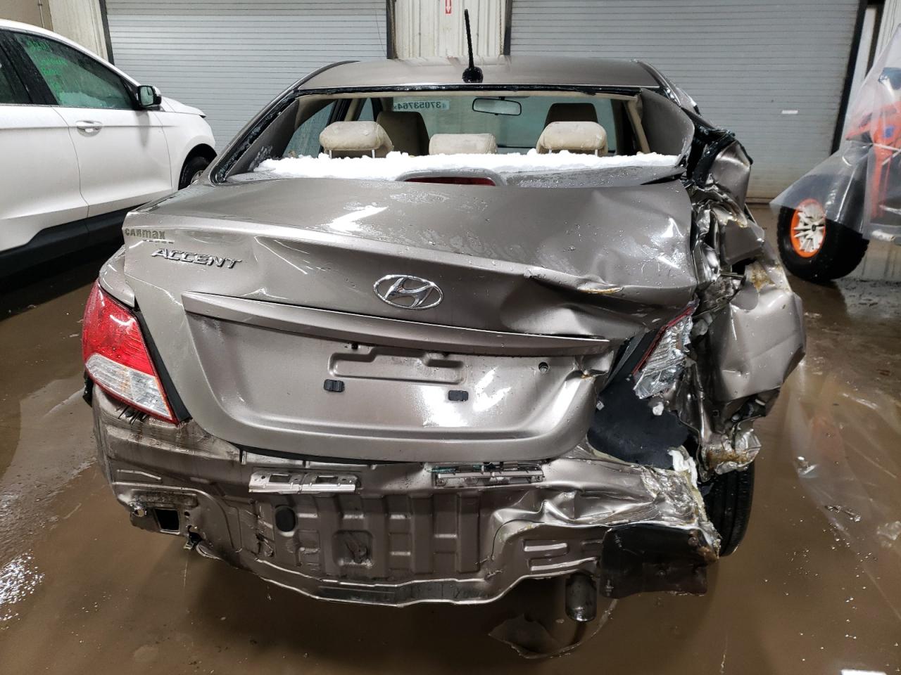 KMHCT4AE8DU330890 2013 Hyundai Accent Gls