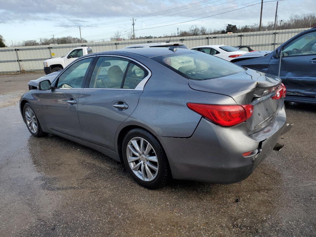 2014 Infiniti Q50 Base vin: JN1BV7AP4EM670667