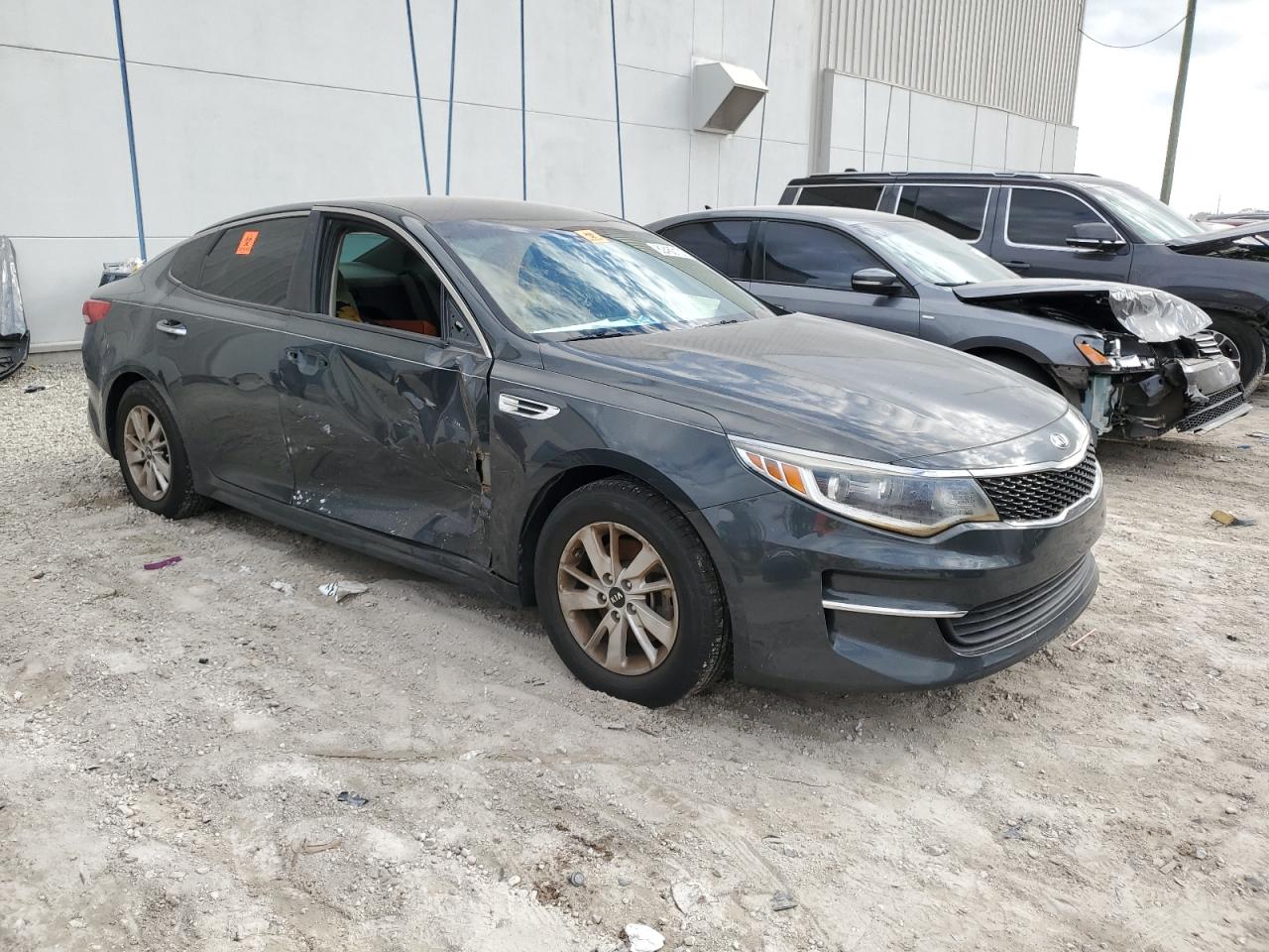 5XXGT4L33GG024417 2016 Kia Optima Lx