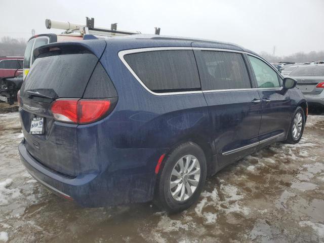 Lot #2378651951 2017 CHRYSLER PACIFICA salvage car