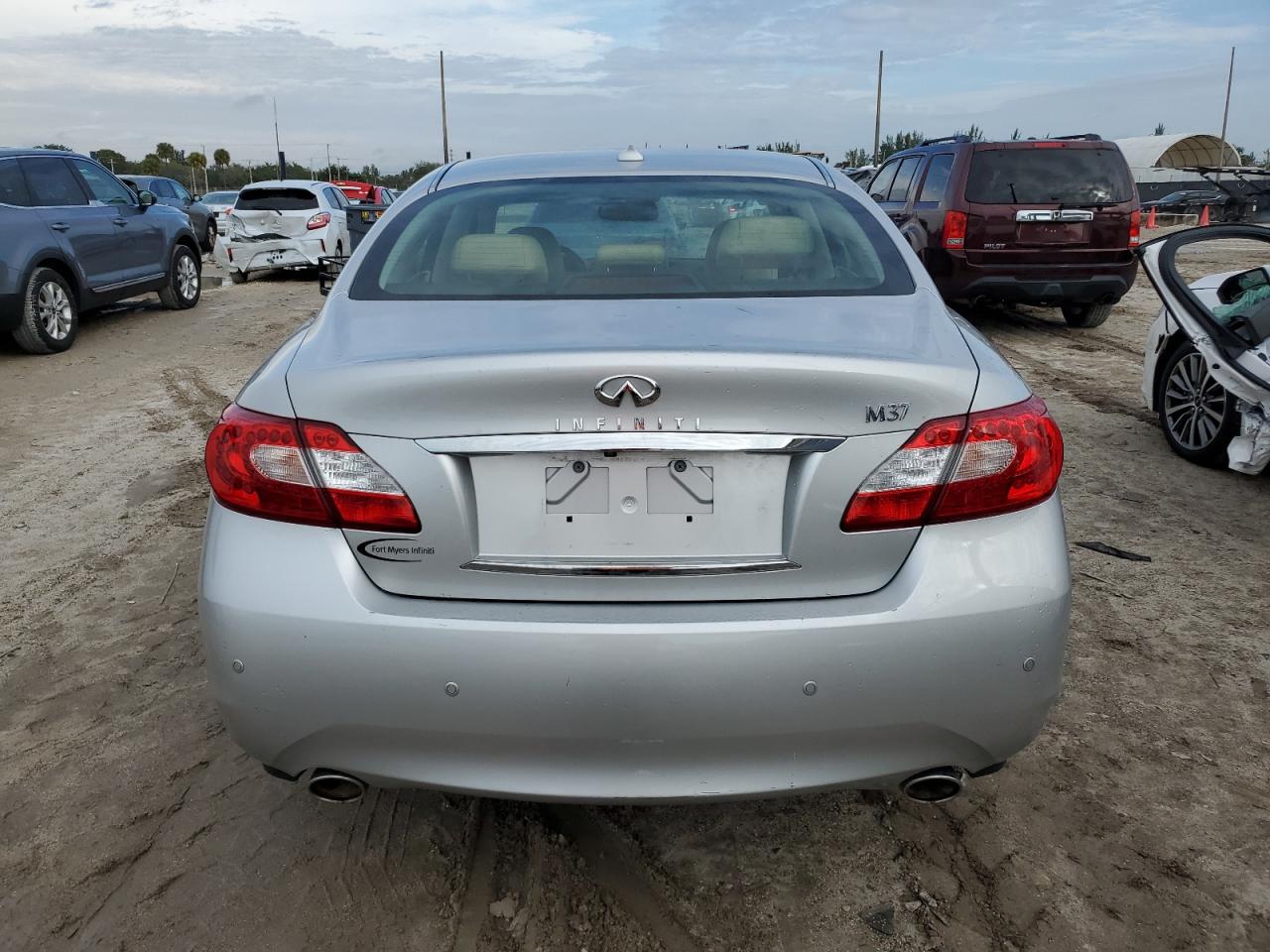 jn1by1ap3dm513232 JN1BY1AP3DM513232 2013 Infiniti M37