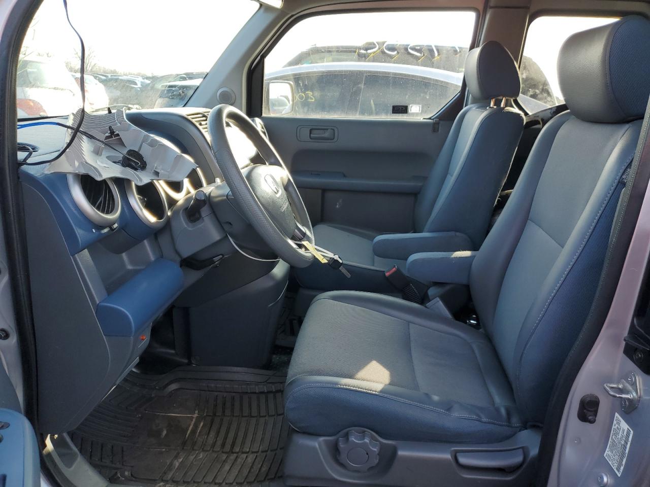 5J6YH286X4L036986 2004 Honda Element Ex