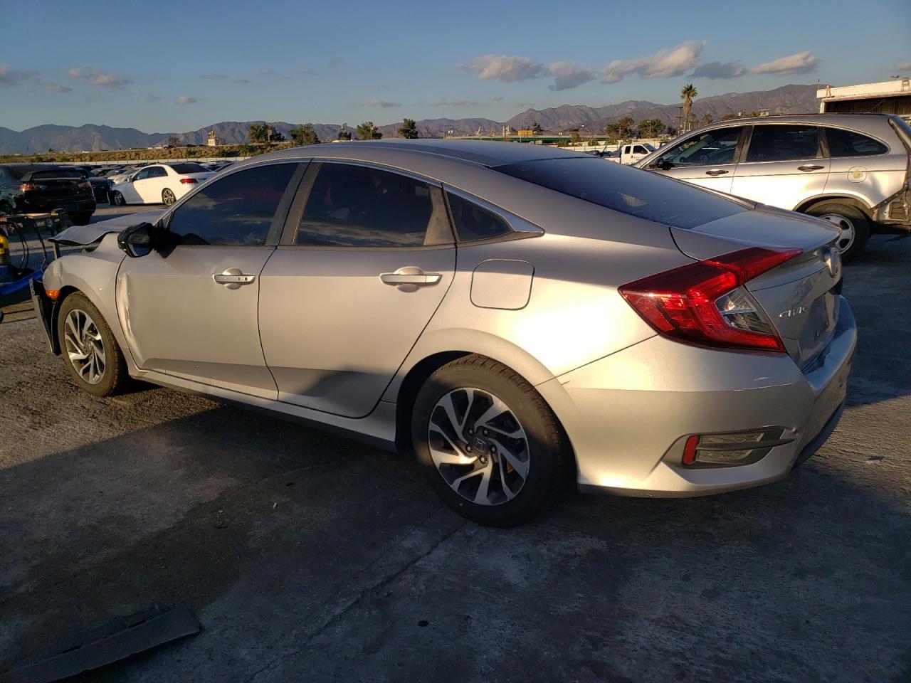 2HGFC2F77GH505154 HONDA CIVIC 2016