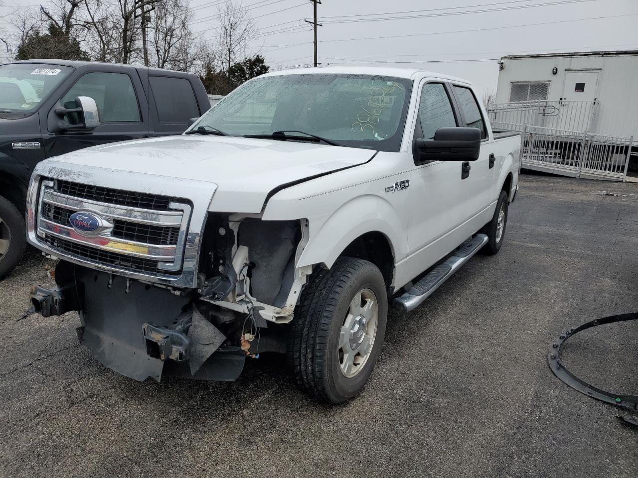 FORD F-150 SUPERCREW