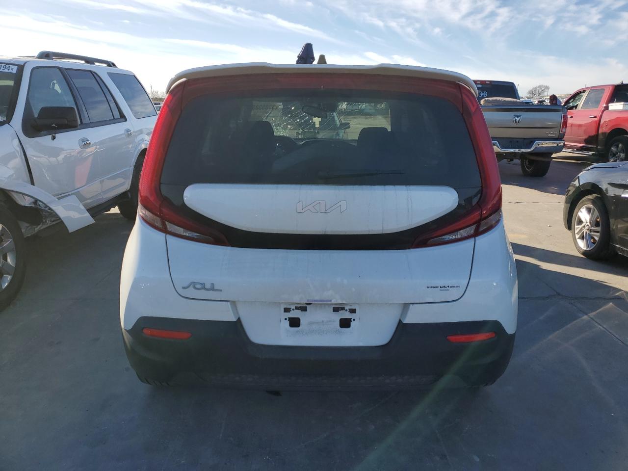 KNDJ23AU8N7167500 KIA SOUL 2022