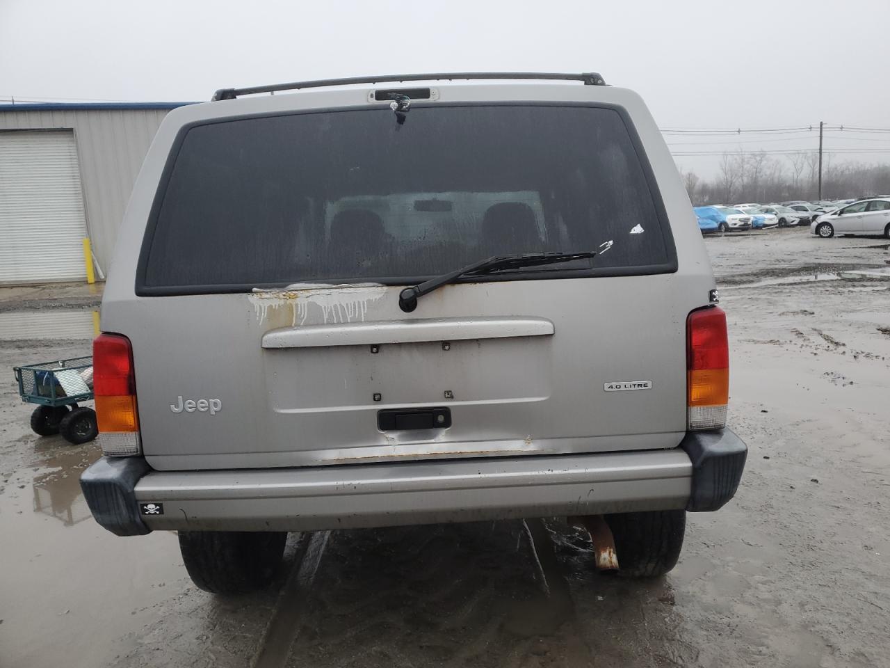 1j4ff48s7yl226191 1J4FF48S7YL226191 2000 Jeep Cherokee Sport