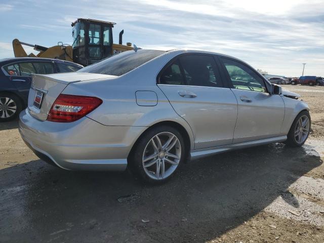 VIN WDDGF4HB6DG000999 2013 Mercedes-Benz C-Class, 250 no.3