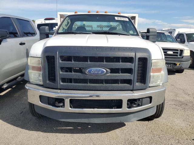 2008 Ford F550 Super Duty VIN: 1FDAF56R48EB15006 Lot: 40181374