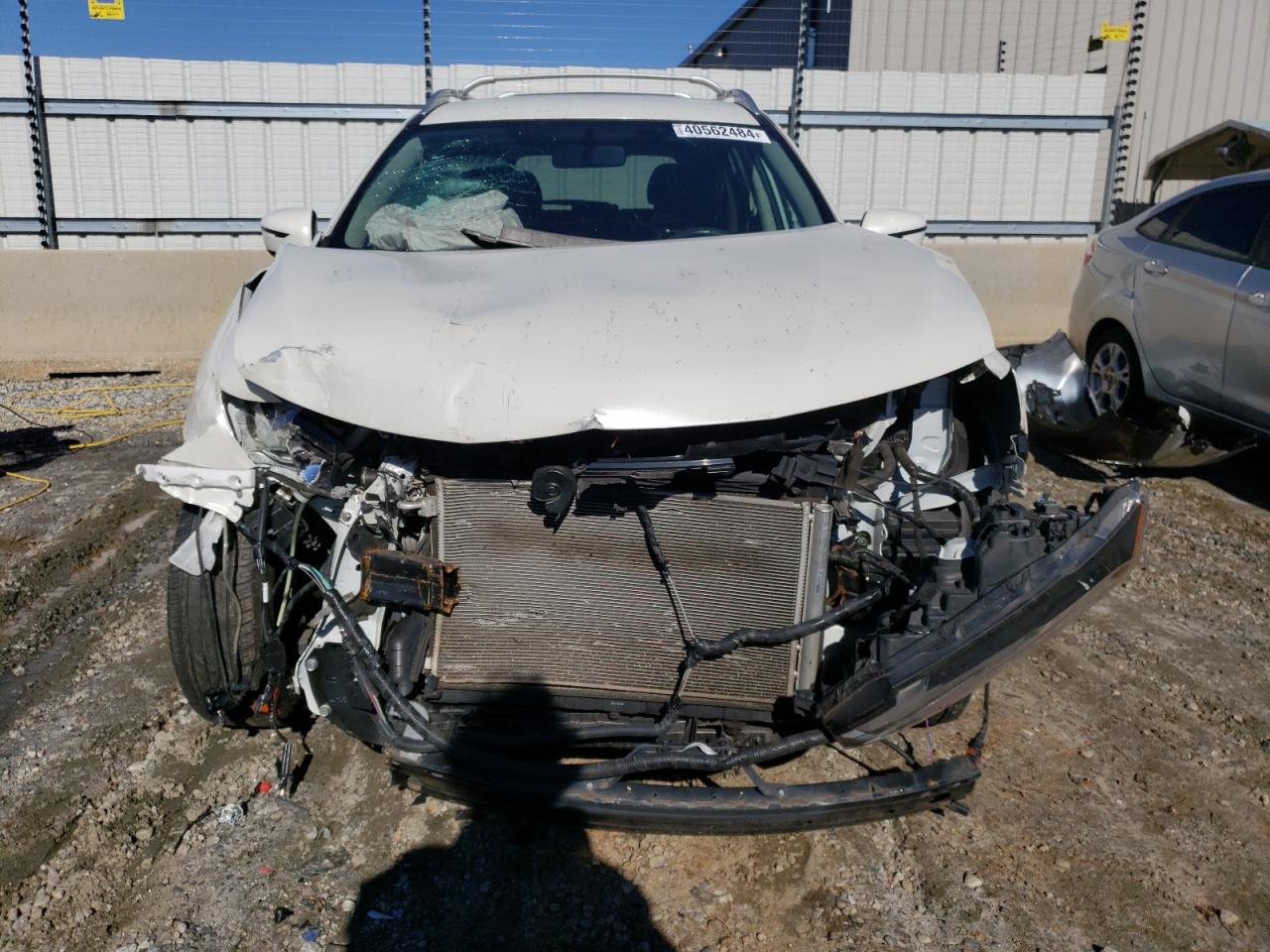 KNMAT2MV1HP517517 NISSAN ROGUE 2017