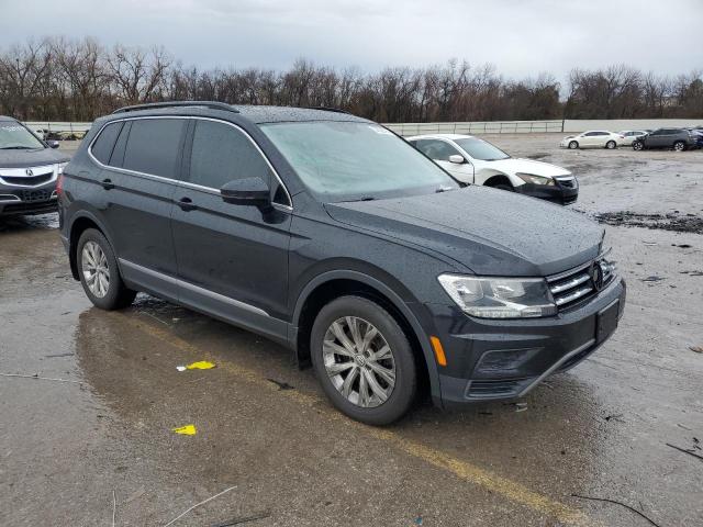 2018 VOLKSWAGEN TIGUAN SE 3VV3B7AXXJM097770