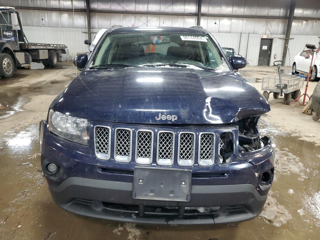 2016 Jeep Compass Latitude vin: 01C4NJDB1GD775690